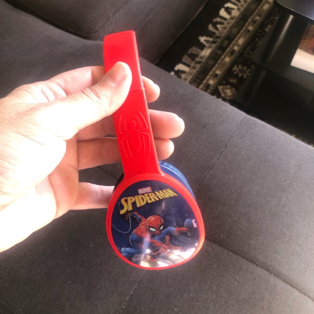 Blue tooth kids head phones
